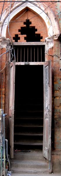 26str.doorway.overs.jpg